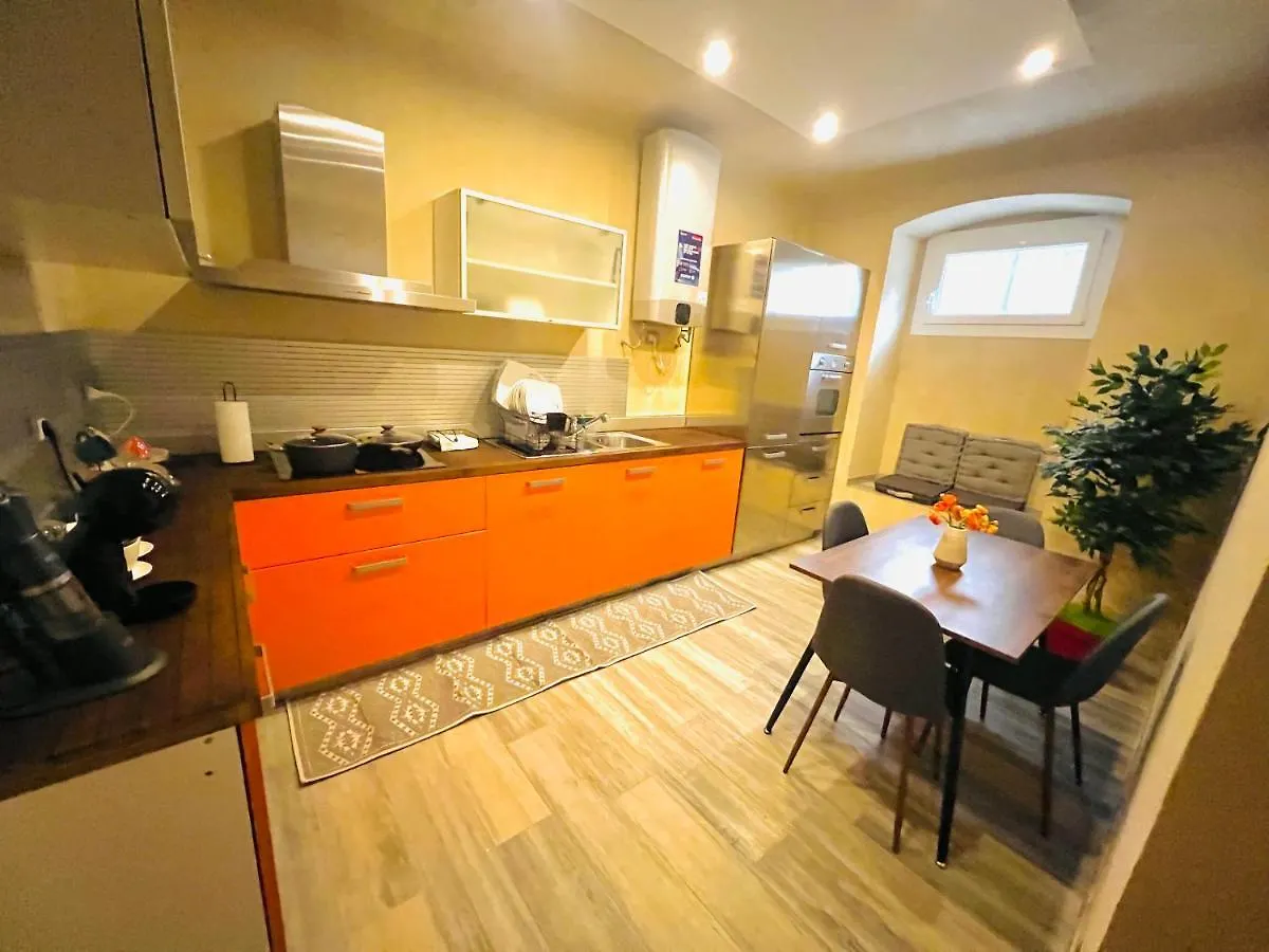 Casa Vacanza Ginevra Genoa Apartment